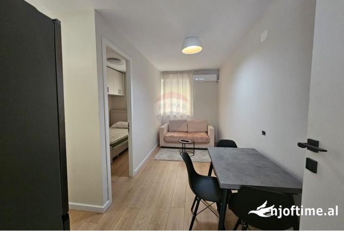 Shtepi me qera Apartament ne Tirane, Garsoniere, Mobilimi E mobiluar, Pagesa 49,000  Leke.