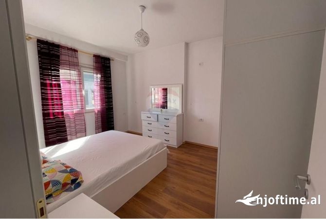 Shtepi me qera 2+1 ne Tirane - 600 Euro