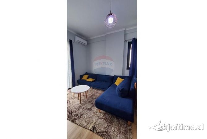 Shtepi me qera 2+1 ne Tirane - 800 Euro