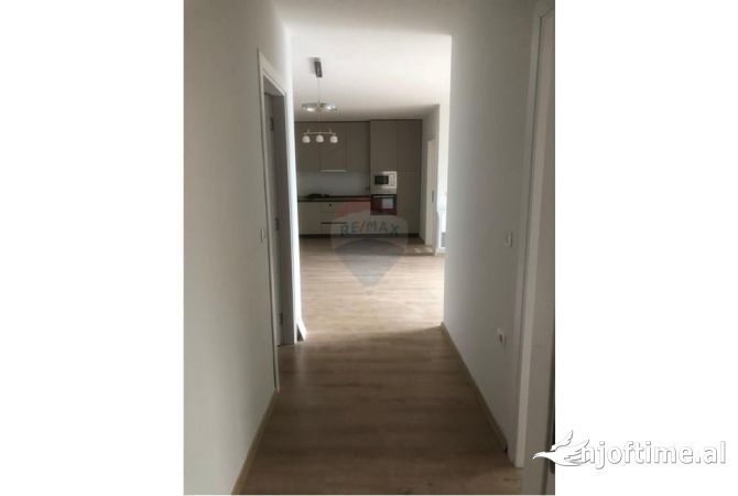 Shtepi me qera 3+1 ne Tirane - 1,000 Euro