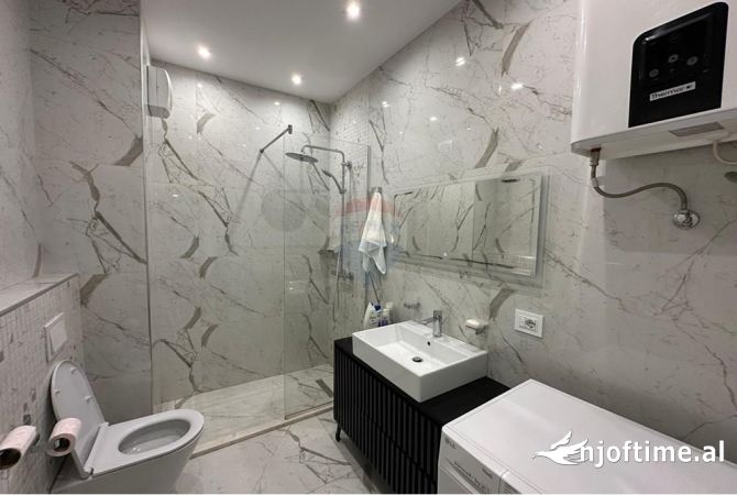 Shtepi me qera Apartament ne Tirane, 2+1, Mobilimi E mobiluar, Pagesa 750  Euro.