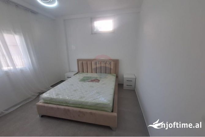 Shtepi me qera 1+1 ne Tirane - 40,000 Leke