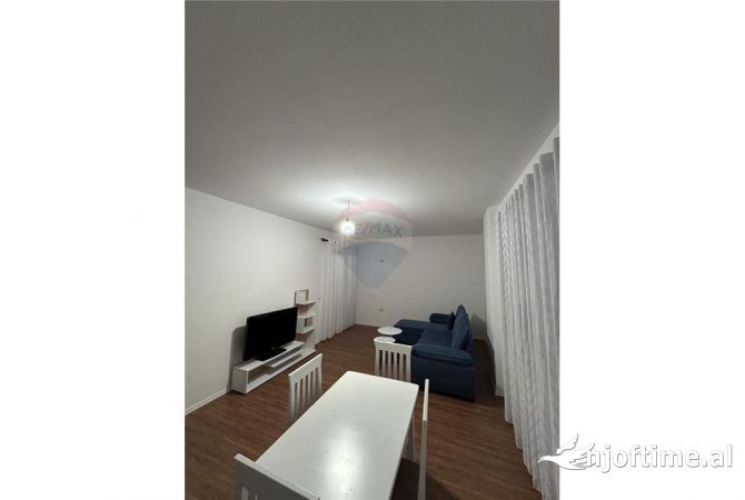 Shtepi me qera Apartament ne Tirane, 1+1, Mobilimi E mobiluar, Pagesa 40,000  Leke.