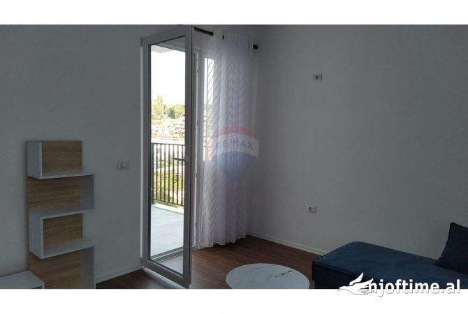 Shtepi me qera Apartament ne Tirane, 1+1, Mobilimi E mobiluar, Pagesa 40,000  Leke.