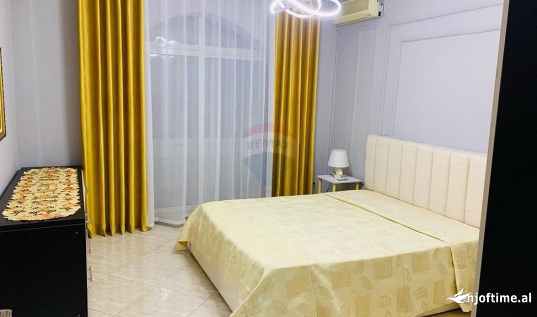 Shtepi me qera Apartament ne Tirane, 1+1, Mobilimi E mobiluar, Pagesa 600  Euro.