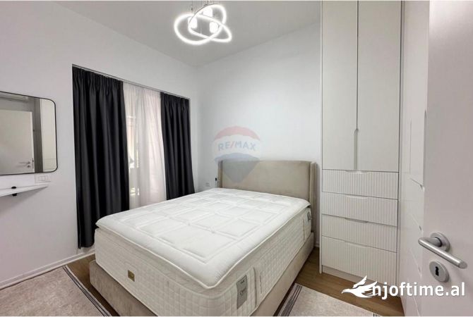 Shtepi me qera Apartament ne Tirane, 1+1, Mobilimi E mobiluar, Pagesa 450  Euro.