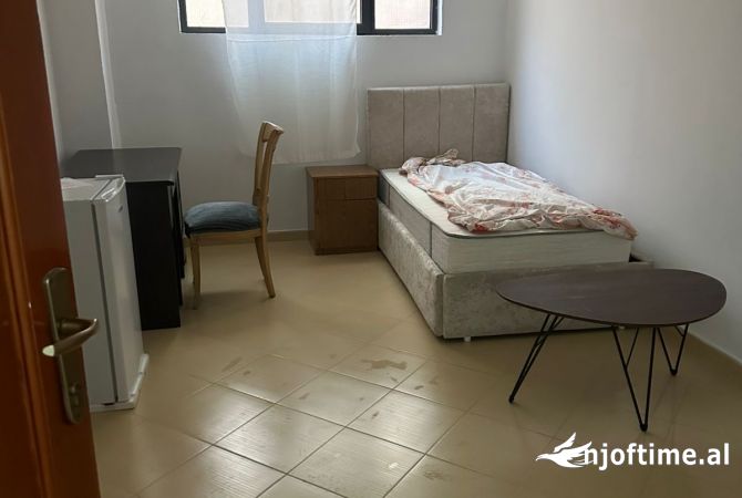 Shtepi me qera 2+1 ne Tirane - 20,000 Leke