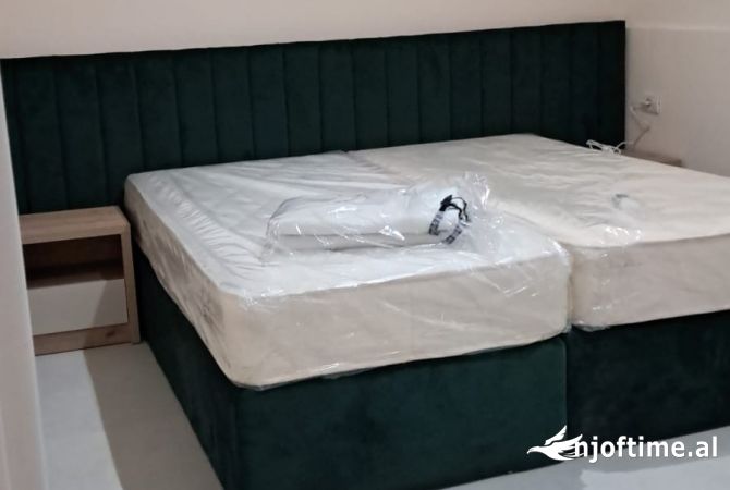 Shtepi me qera Vila Luksoze ne Tirane, 1+1, Mobilimi E mobiluar, Pagesa 450  Euro.