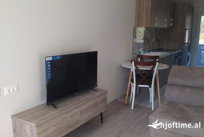 Shtepi me qera Apartament ne Tirane, 1+1, Mobilimi E mobiluar, Pagesa 33,000  Leke.