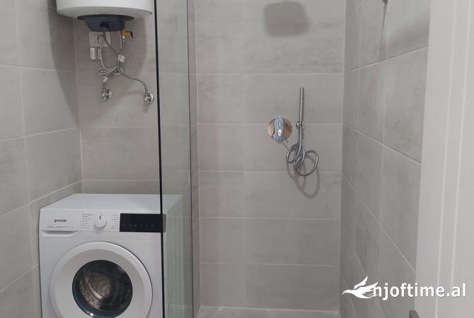 Shtepi me qera Apartament ne Tirane, Garsoniere, Mobilimi E mobiluar, Pagesa 28,000  Leke.