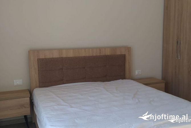 Shtepi me qera Garsoniere ne Tirane - 28,000 Leke