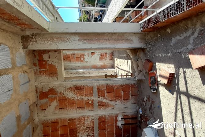 Shtepi ne shitje 2+1 ne Tirane - 165,000 Euro