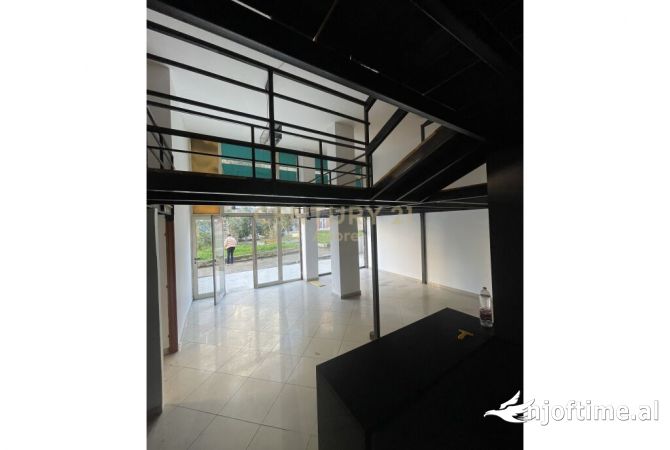 Ambient biznesi ne shitje 1+1 ne Tirane - 210,000 Euro
