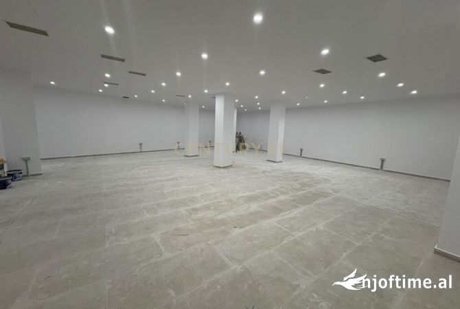 Ambient biznesi ne shitje 6+1 ne Tirane - 240,000 Euro