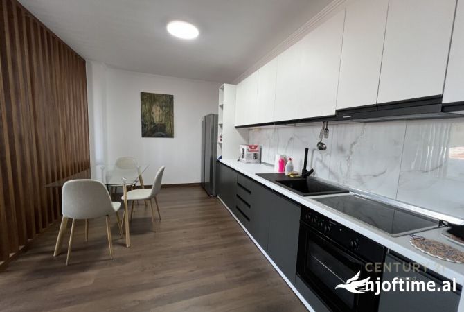 Shtepi ne shitje 2+1 ne Tirane - 175,000 Euro