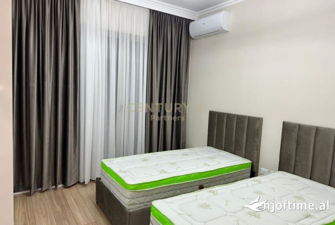 Shtepi me qera Apartament ne Tirane, 2+1, Mobilimi E mobiluar, Pagesa 1,300  Euro.