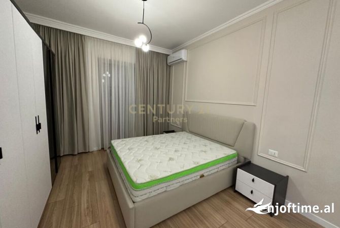 Shtepi me qera Apartament ne Tirane, 2+1, Mobilimi E mobiluar, Pagesa 1,300  Euro.