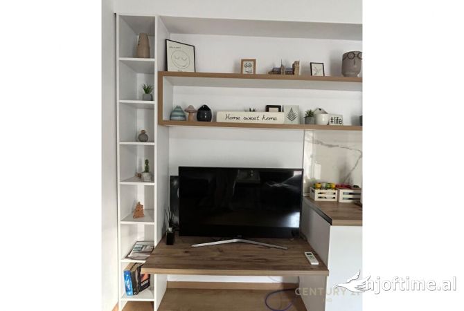 Shtepi me qera Apartament ne Tirane, 1+1, Mobilimi E mobiluar, Pagesa 650  Euro.