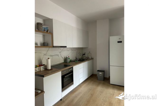 Shtepi me qera Apartament ne Tirane, 1+1, Mobilimi E mobiluar, Pagesa 650  Euro.