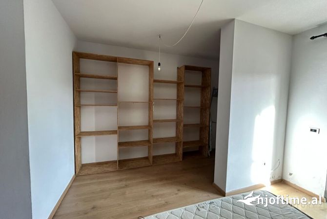 Shtepi me qera Apartament ne Tirane, 1+1, Mobilimi E mobiluar, Pagesa 650  Euro.