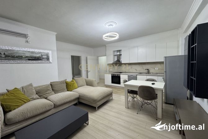 Shtepi me qera 2+1 ne Tirane - 520 Euro