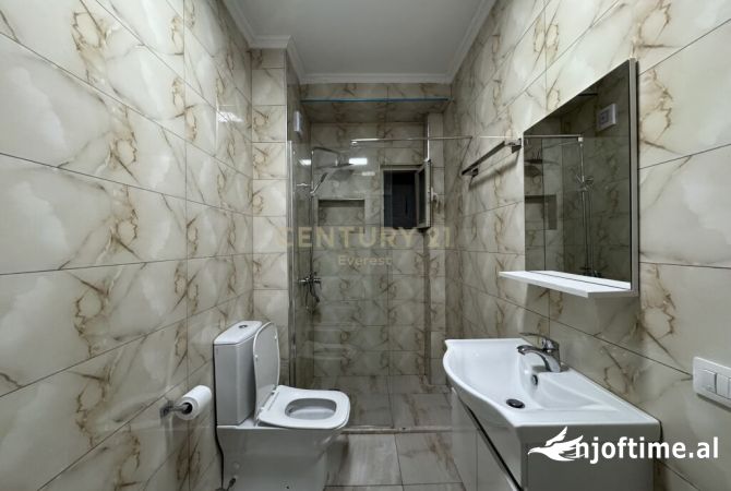 Shtepi me qera Apartament ne Tirane, 2+1, Mobilimi E mobiluar, Pagesa 520  Euro.