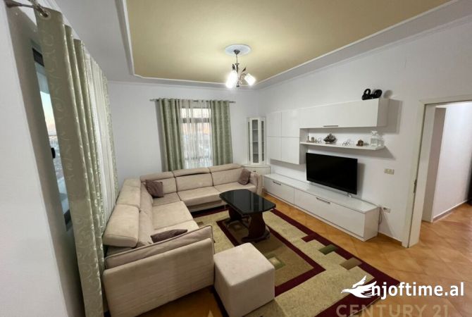 Shtepi me qera Apartament ne Tirane, 2+1, Mobilimi E mobiluar, Pagesa 410  Euro.