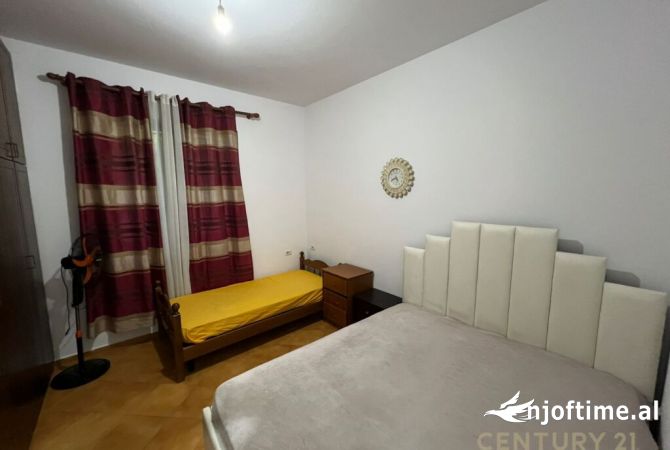 Shtepi me qera Apartament ne Tirane, 2+1, Mobilimi E mobiluar, Pagesa 410  Euro.
