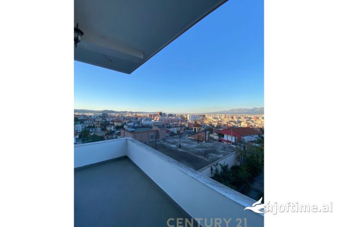 Shtepi me qera 2+1 ne Tirane - 410 Euro
