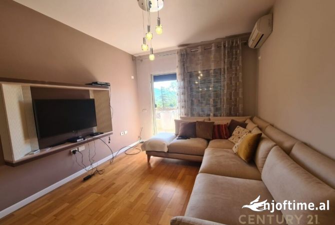Shtepi me qera Apartament ne Tirane, 1+1, Mobilimi E mobiluar, Pagesa 550  Euro.
