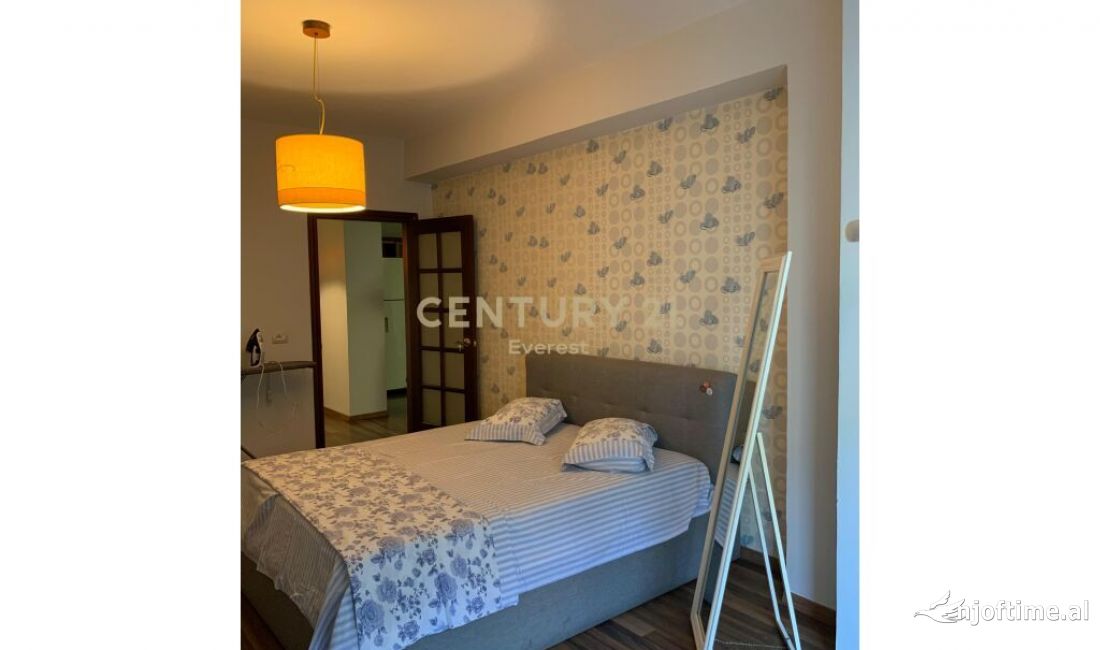 Shtepi me qera Apartament ne Tirane, 1+1, Mobilimi E mobiluar, Pagesa 500  Euro.