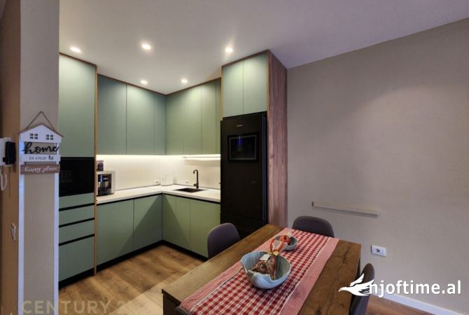 Shtepi me qera Apartament ne Tirane, 2+1, Mobilimi E mobiluar, Pagesa 1,000  Euro.