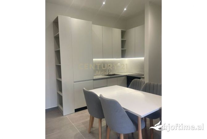 Shtepi me qera Apartament ne Tirane, 1+1, Mobilimi E mobiluar, Pagesa 500  Euro.