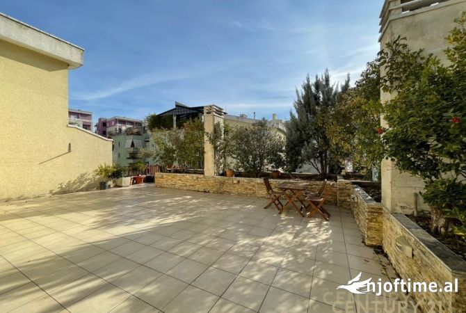 Shtepi me qera 2+1 ne Tirane - 600 Euro