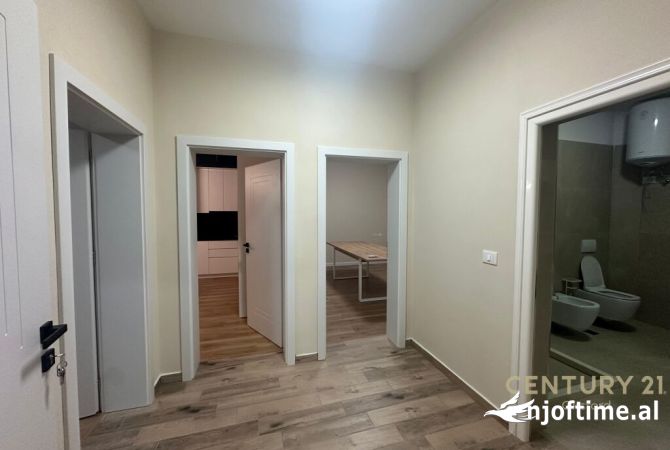 Shtepi me qera Apartament ne Tirane, 2+1, Mobilimi E mobiluar, Pagesa 500  Euro.