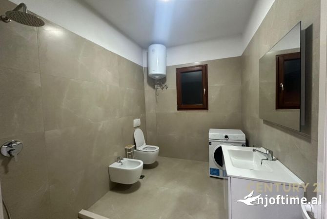 Shtepi me qera Apartament ne Tirane, 2+1, Mobilimi E mobiluar, Pagesa 500  Euro.