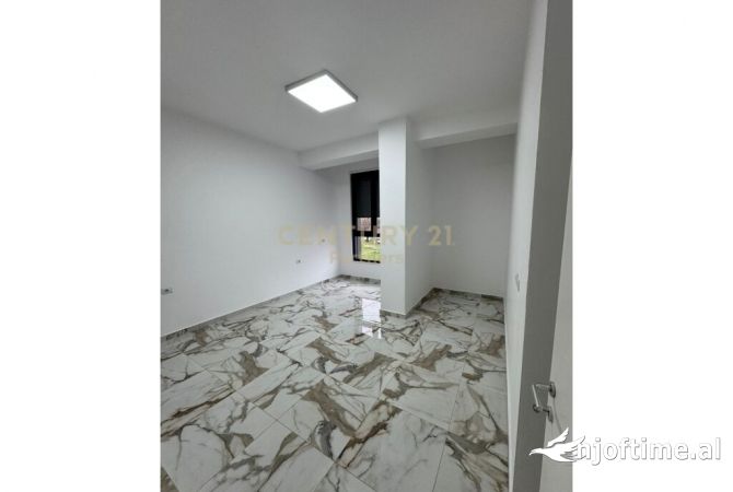 Shtepi me qera 2+1 ne Tirane - 600 Euro