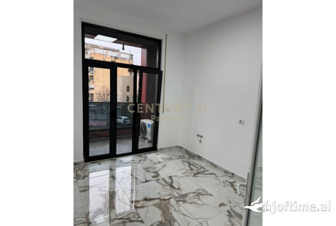 Shtepi me qera 2+1 ne Tirane - 600 Euro