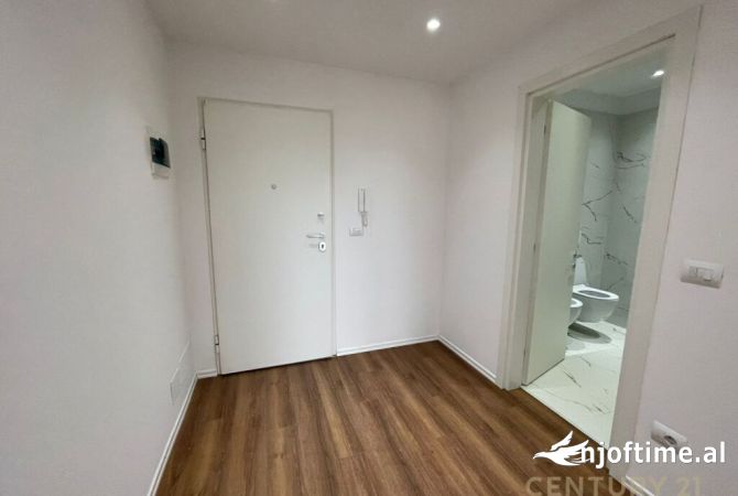 Shtepi me qera Apartament ne Tirane, 1+1, Mobilimi Bosh, pa mobiluar, Pagesa 420  Euro.