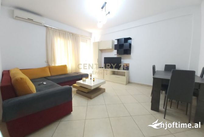 Shtepi me qera Apartament ne Tirane, 2+1, Mobilimi E mobiluar, Pagesa 500  Euro.