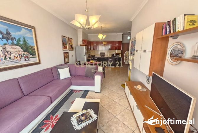 Shtepi me qera Apartament ne Tirane, 2+1, Mobilimi E mobiluar, Pagesa 600  Euro.