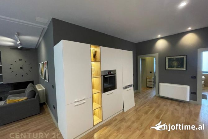 Shtepi me qera Apartament ne Tirane, 3+1, Mobilimi E mobiluar, Pagesa 1,200  Euro.