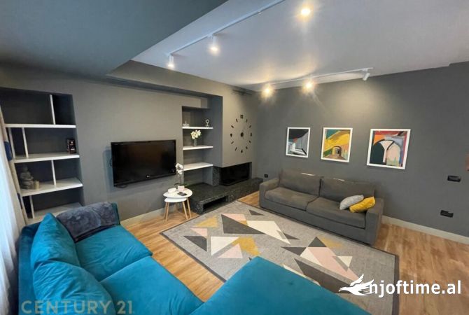 Shtepi me qera 3+1 ne Tirane - 1,200 Euro