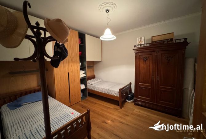 Shtepi me qera Apartament ne Tirane, 2+1, Mobilimi E mobiluar, Pagesa 1,500  Euro.