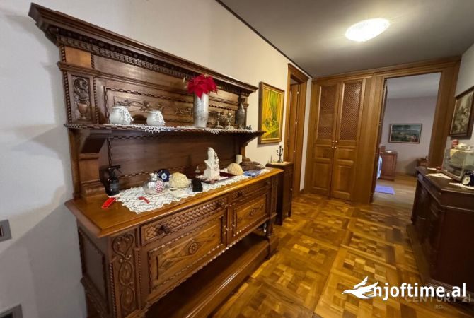 Shtepi me qera Apartament ne Tirane, 2+1, Mobilimi E mobiluar, Pagesa 1,500  Euro.