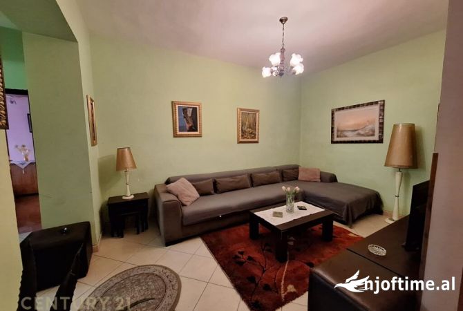 Shtepi me qera 2+1 ne Tirane - 500 Euro