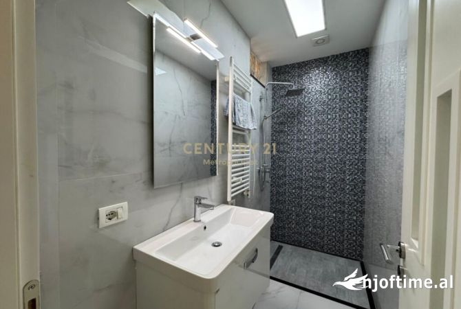 Shtepi me qera Apartament ne Tirane, 2+1, Mobilimi E mobiluar, Pagesa 750  Euro.