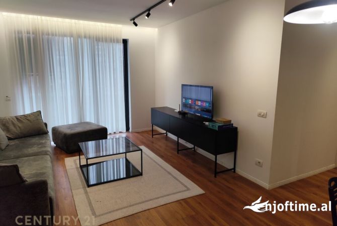 Shtepi me qera 2+1 ne Tirane - 800 Euro