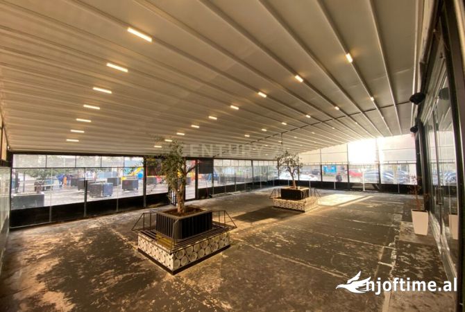 AMBIENT BAR-RESTORANT ME QIRA, I VENDOSUR NE ASTIR, TIRANE!