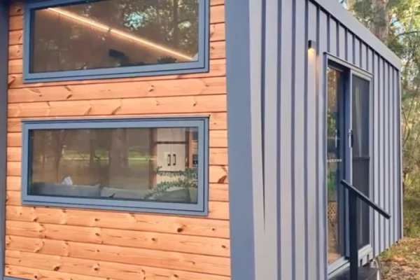 Luxury villas for sale in Tirana 1+1, Emty